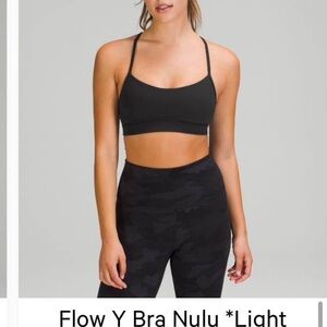 lululemon athletica Black Flow Y Light-Support Sports Bra